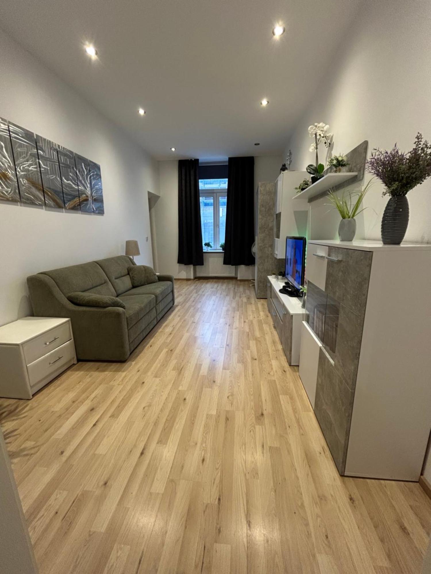 Schoene, Helle Wohnung In Stadtnaehe Wien Eksteriør billede